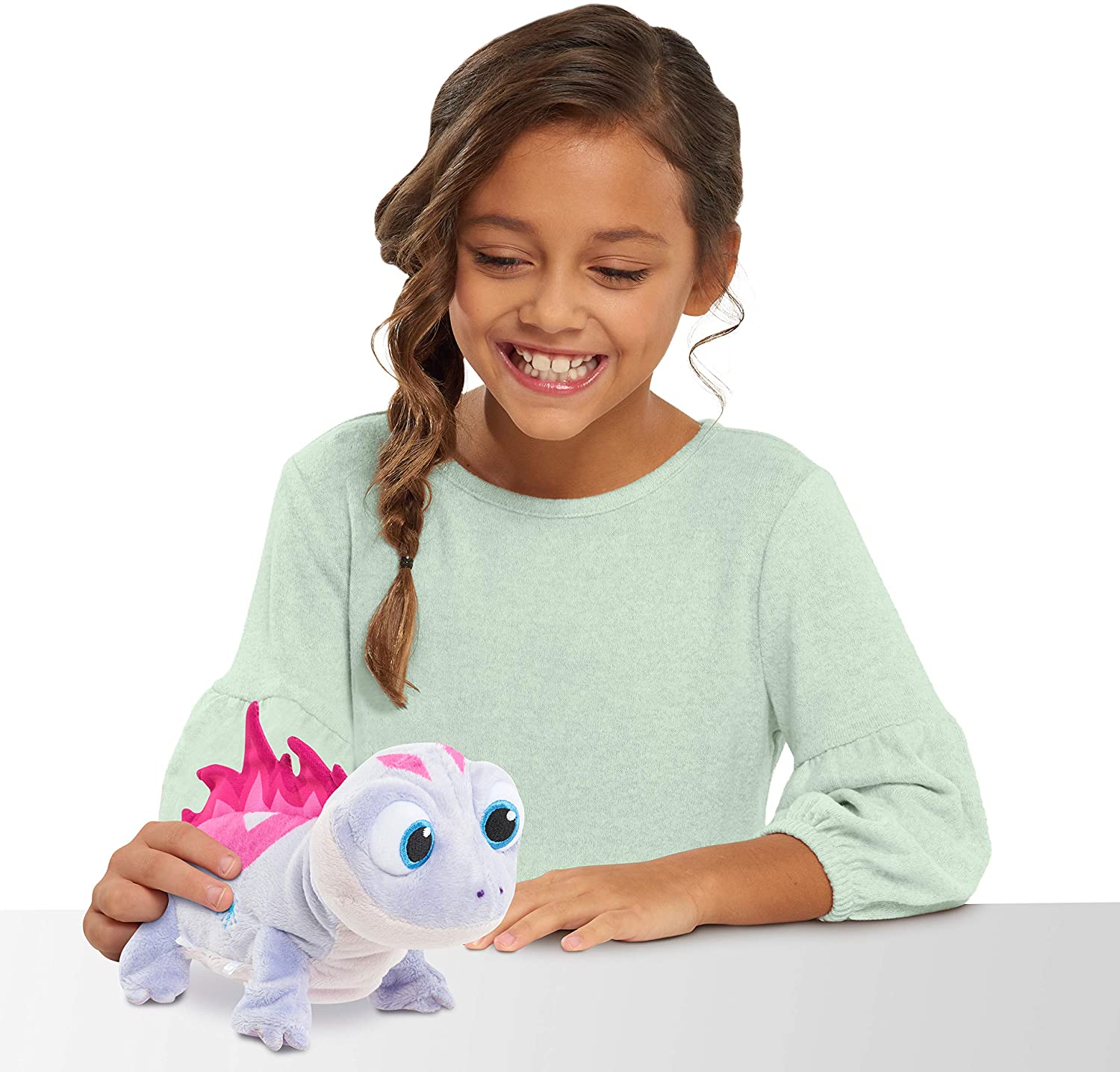 Disney Frozen 2 Bruni Salamandra Luces Y Sonidos Peluche
