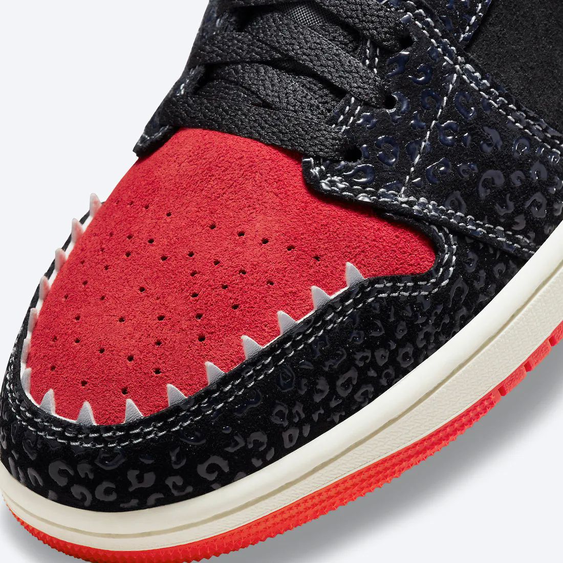 Jordan 1 Mid SE Siempre Familia