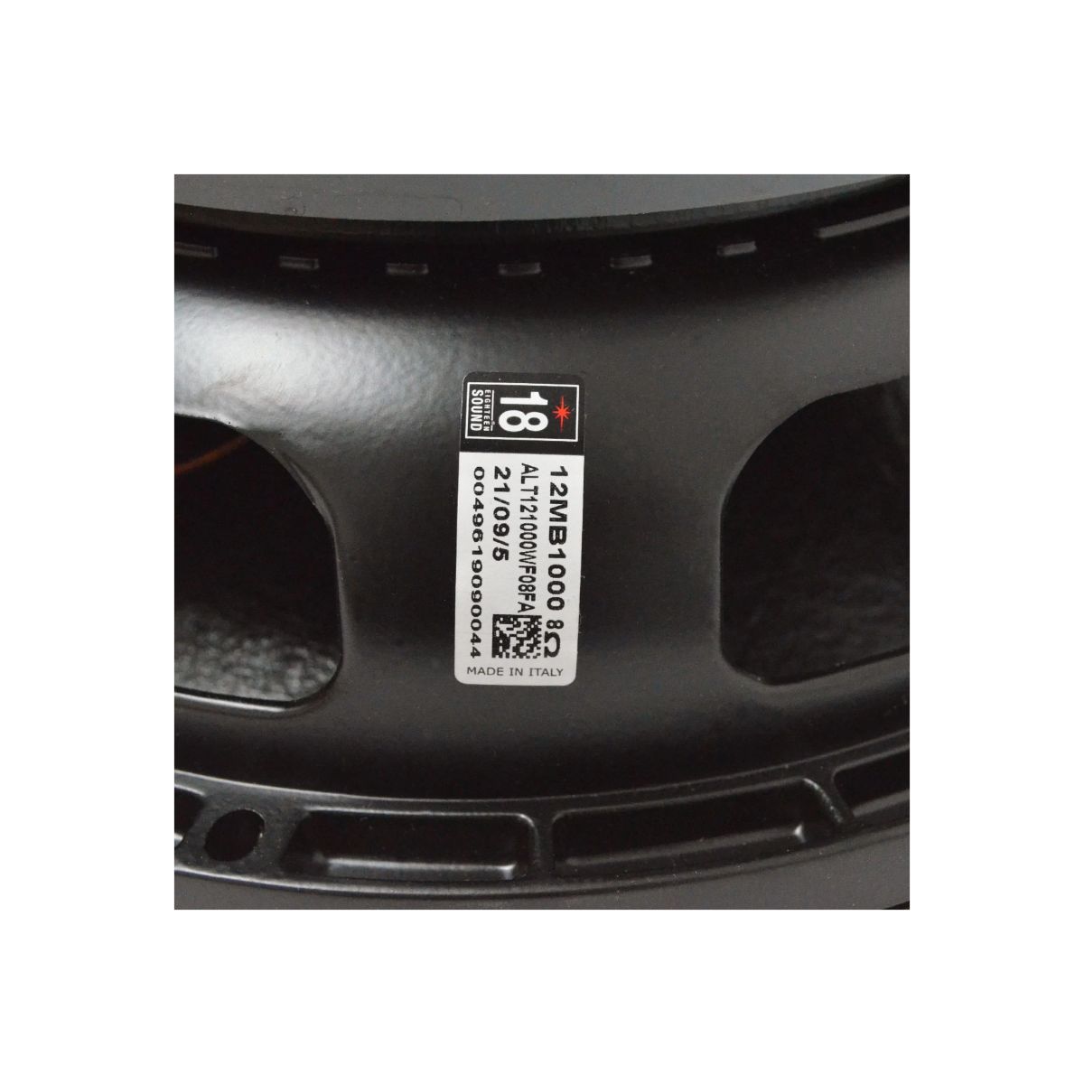 Bocina Eighteen Sound 12mb1000 12 Pulgadas 