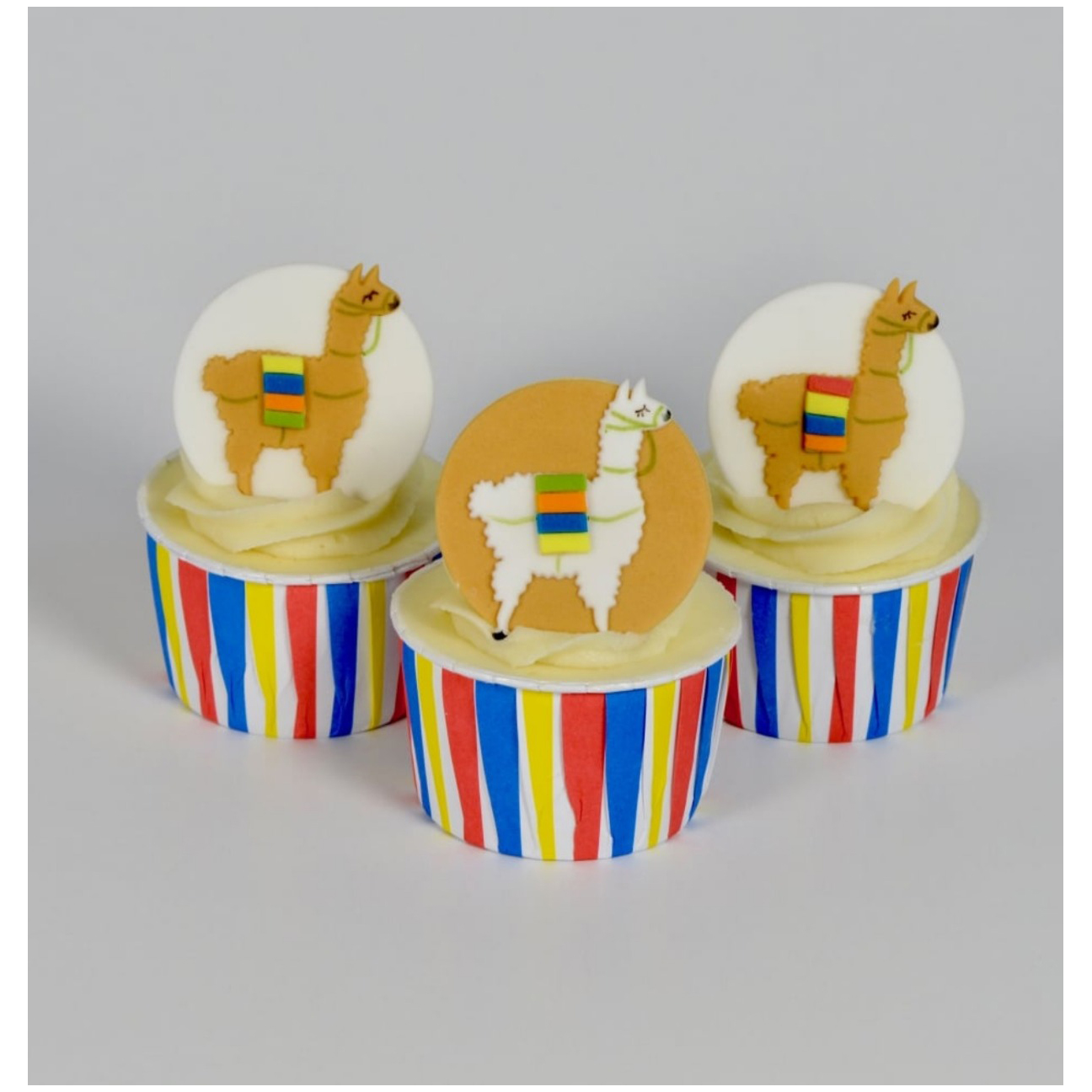Aleissi Sello Cortador Fondant Masa Forma Llama Reposteria.