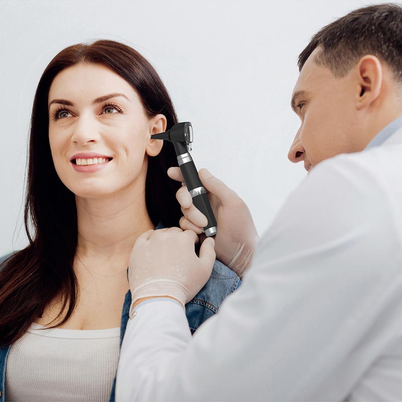 SET DE OTOSCOPIO Y OFTALMOSCOPIO CHECKATEK DE FIBRA ÓPTICA CON LUZ LED