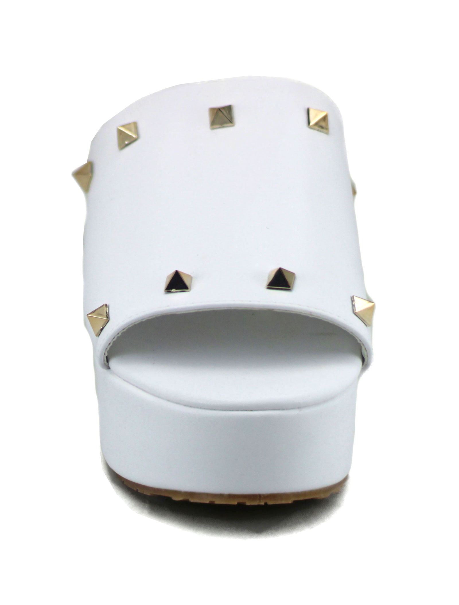 Plataforma Baja Para Mujer Chinela Con Estoperoles.