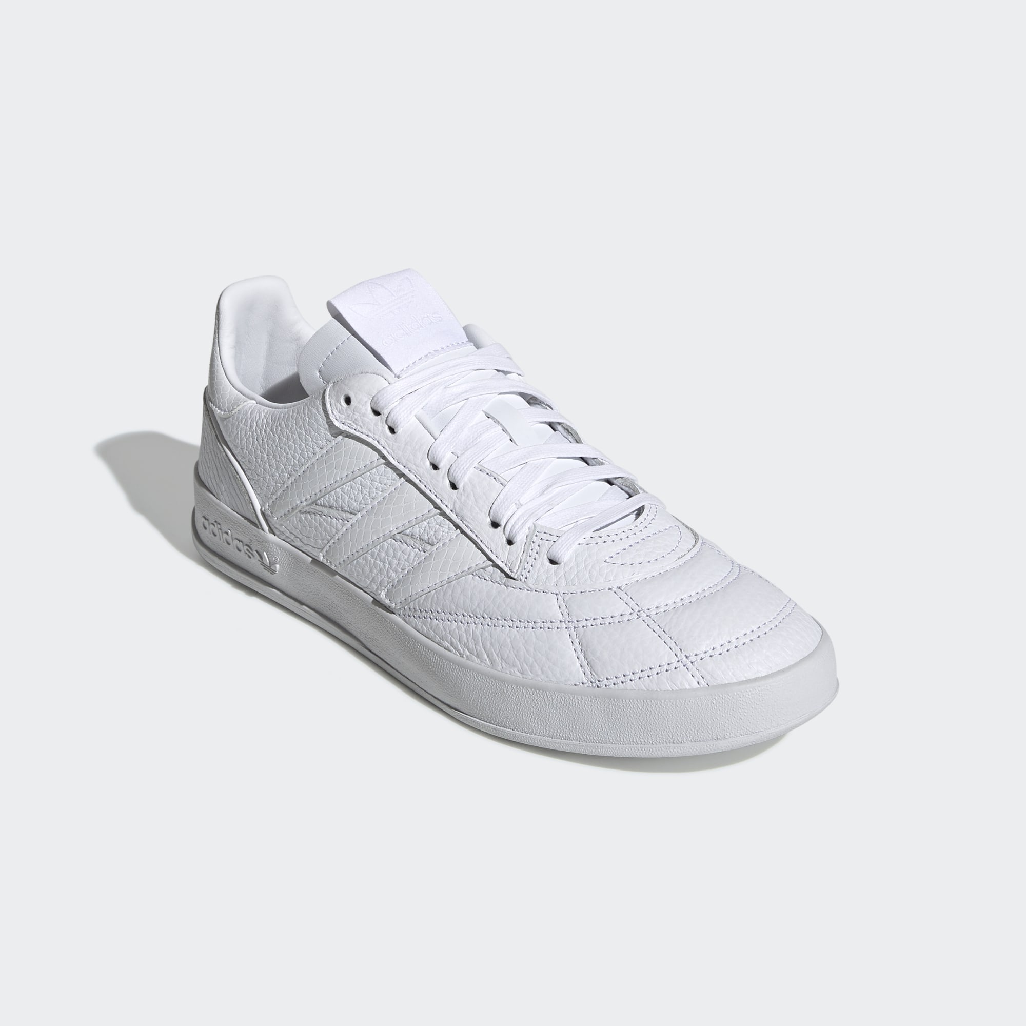 TENIS ADIDAS SOBAKOV P94