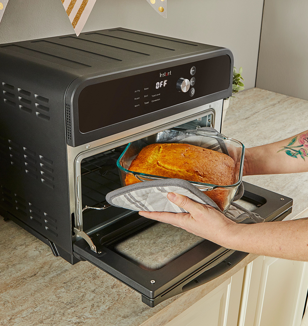 Horno, Tostador y Freidora de aire Instant Omni (18 L)