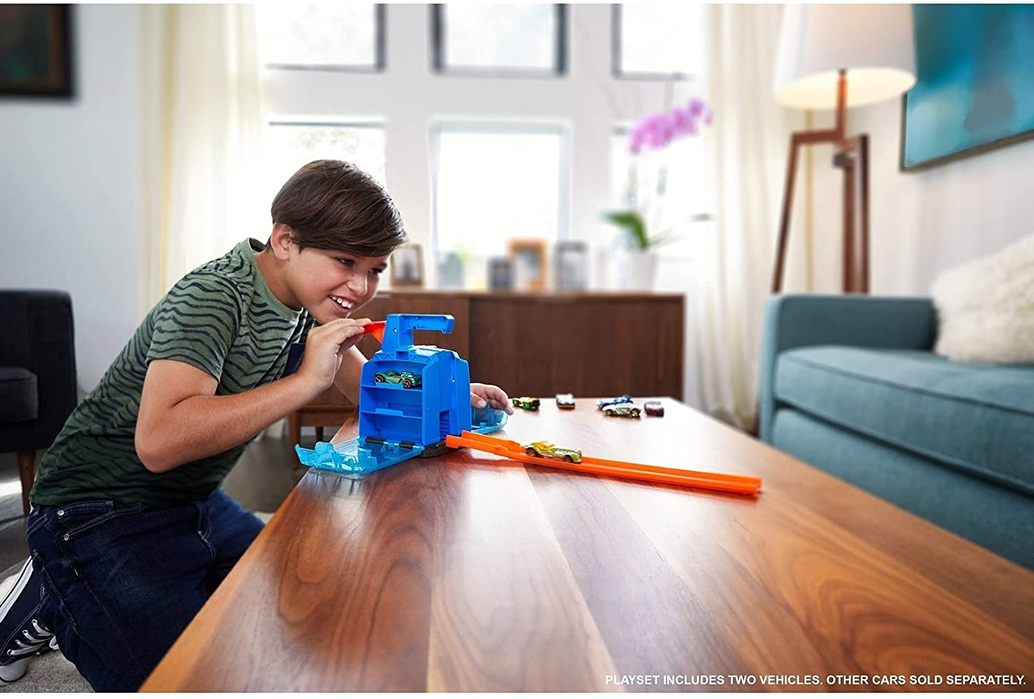 Hot Wheels Track Builder Caja Lanzadora de Autos con 2 autos