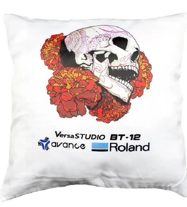 Equipo Roland VersaStudio BT-12 para impresión directa en prendas y textiles