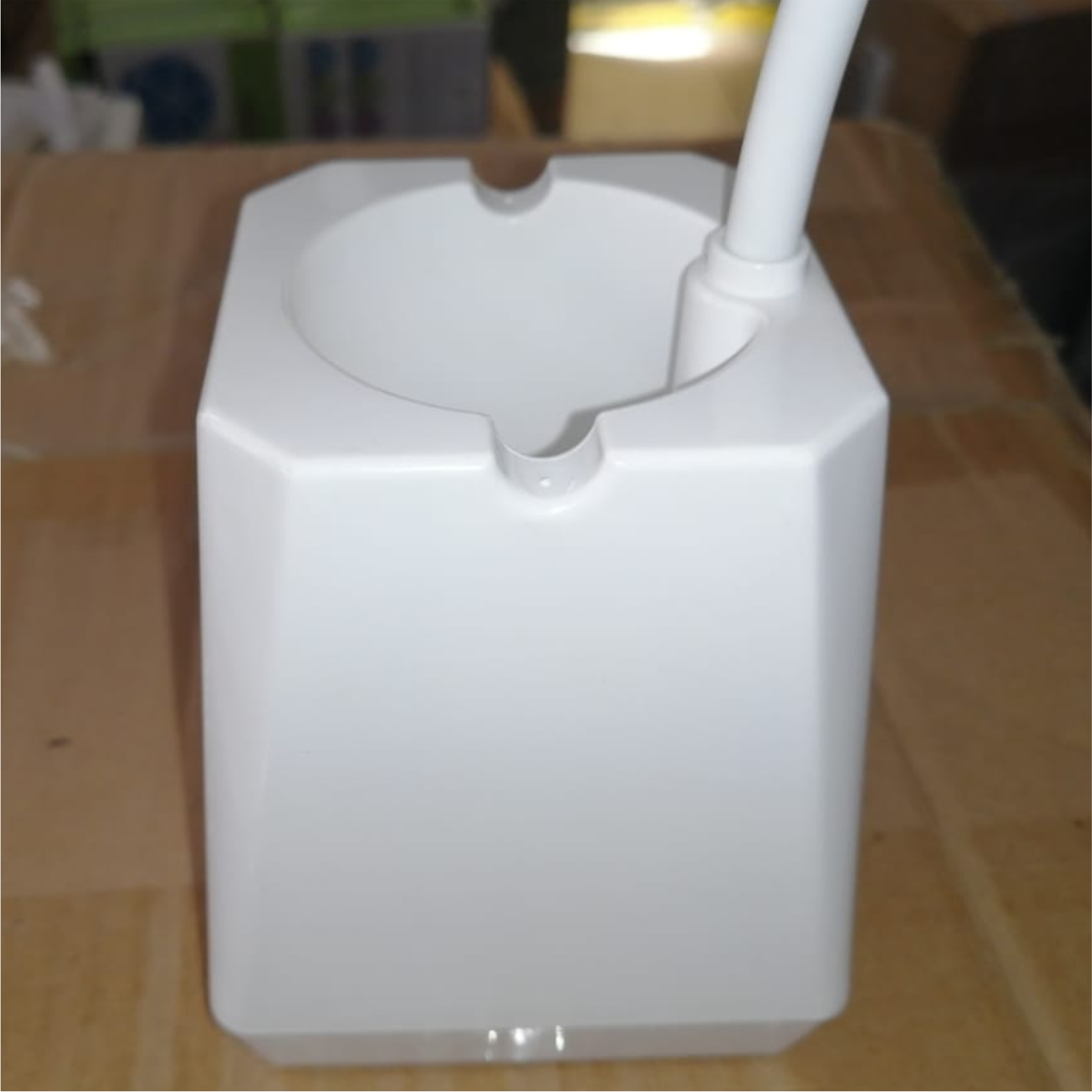 Lampara De Escritorio Led Con Portalapices Conexión Usb