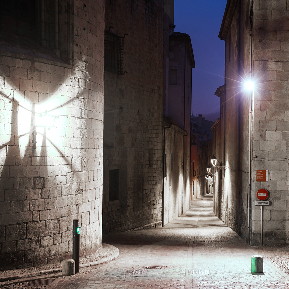 Foco Icon Led Opalino Tipo Bulbo T 50w Luz Fría Ilumina 350w