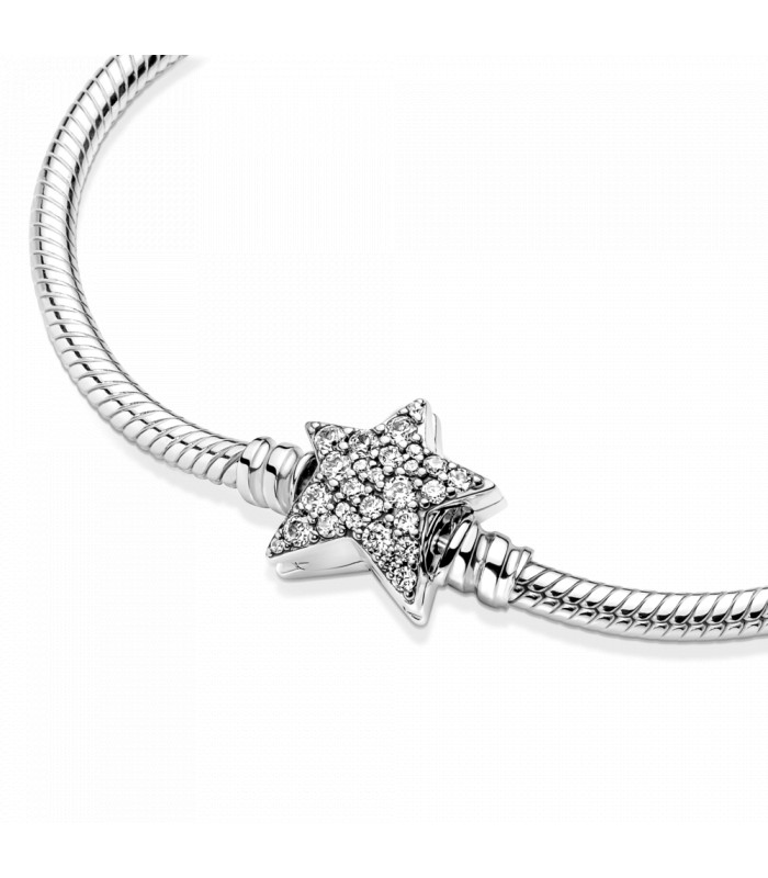 Brazalete Pandora Moments Con Estrella Asimetrica Cubierta con Circonita cubica talla 17cm