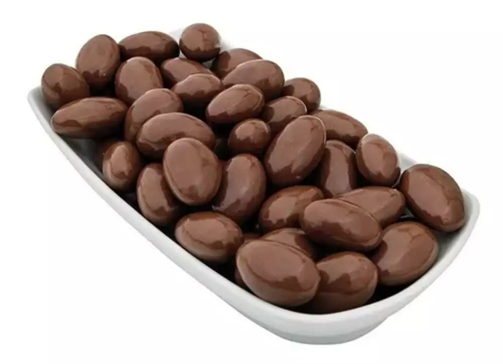 Almendras Cubiertas De Chocolate Con Leche 1.36kg Kirkland