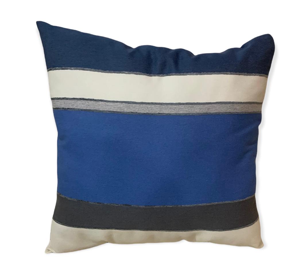 COJIN CUADRADO DECORATIVO DE POLIESTER VARIOS DISEÑOS MEDIDAS 60X60 .