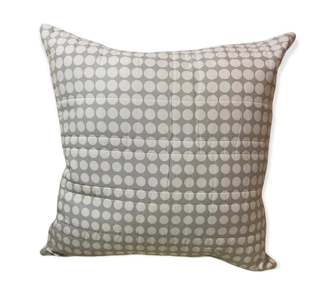 COJIN CUADRADO DECORATIVO DE POLIESTER VARIOS DISEÑOS MEDIDAS 60X60 .