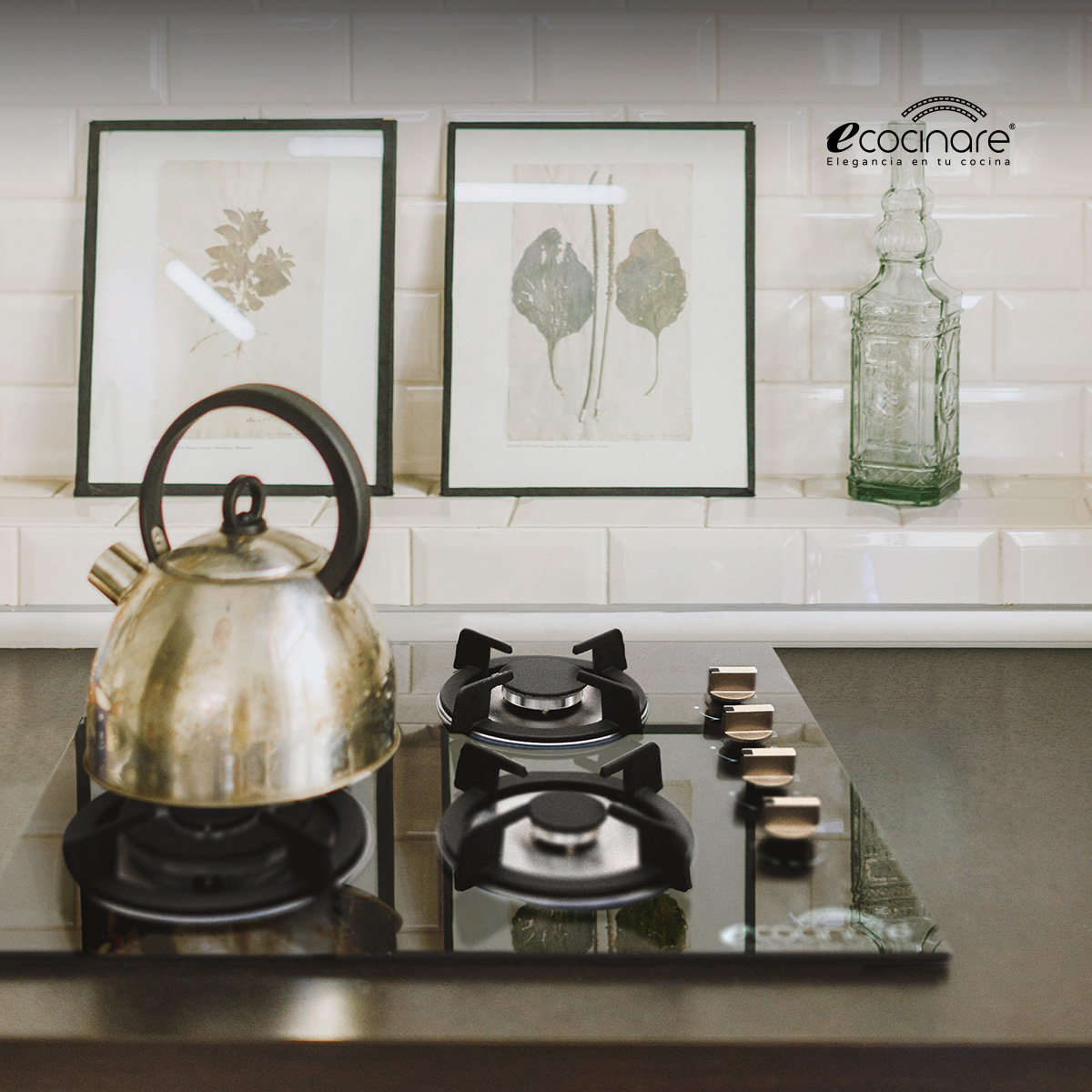 PARRILLA ESTUFA DE GAS EMPOTRABLE // COMPATIBLE CON GAS LP Y GAS NATURAL SOPORTES DE HIERRO FUNDIDO, ENCENDIDO ELECTRONICO, PERILLAS METALICAS.