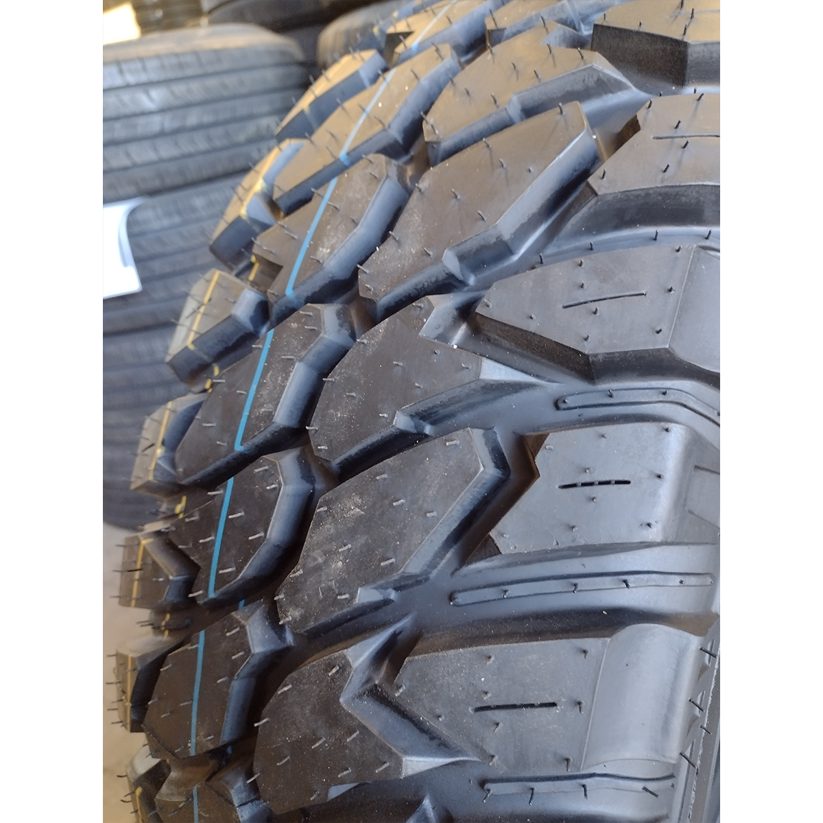 PAQUETE 2 LLANTAS 235/75R15 HIFLY MT601 6C LT MUDTERRAIN 104/101Q