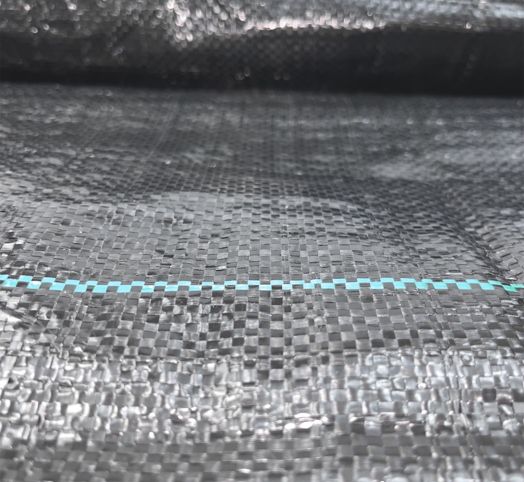 Cubre suelos Anti Maleza. Ground Cover Negro 4m x 2m