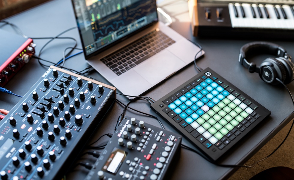 NOVATION LAUNCHPAD PRO MK3 Controlador Midi 64 PADS Ableton