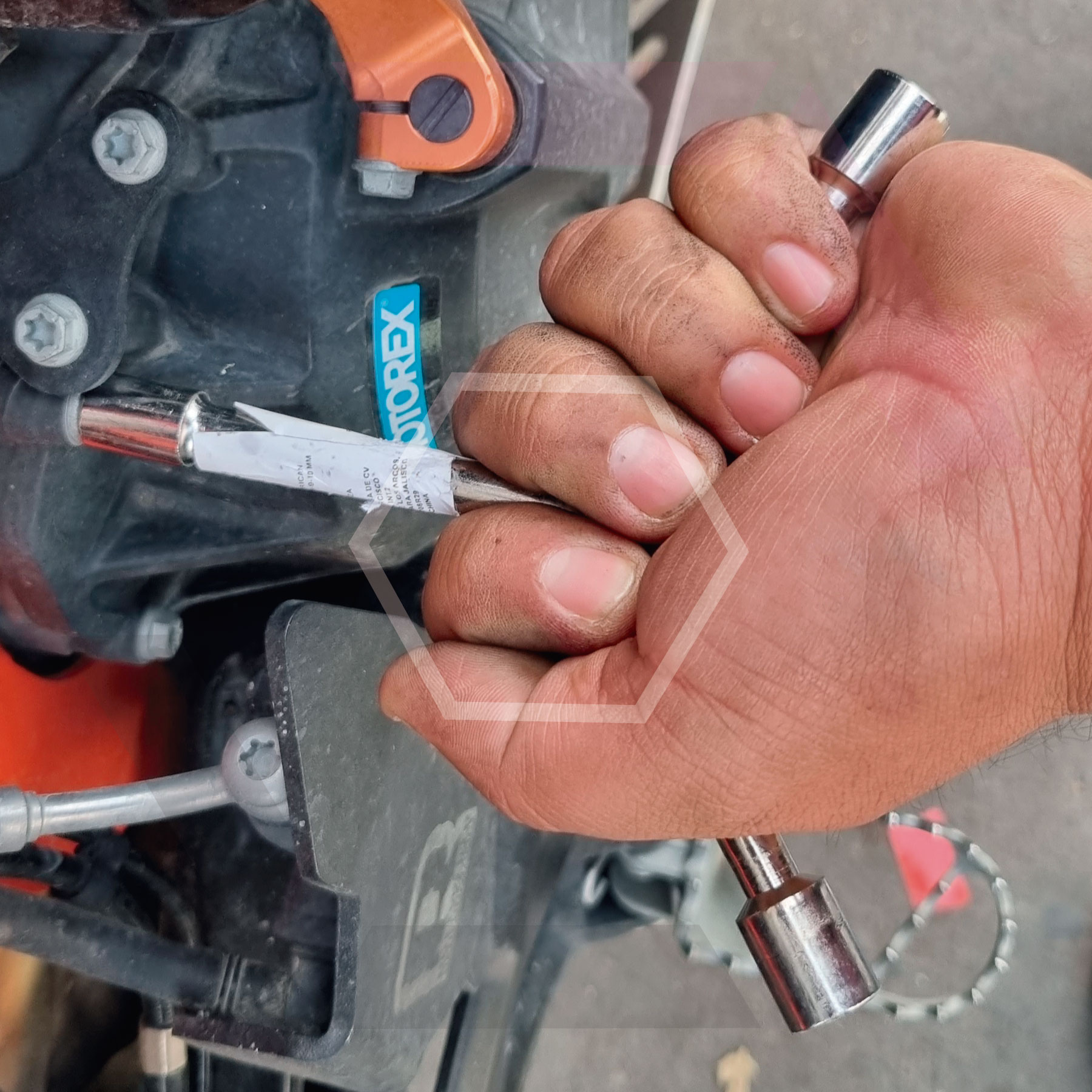 Llave Cruz Mini 8-9-10 Mm Americanpower 30114