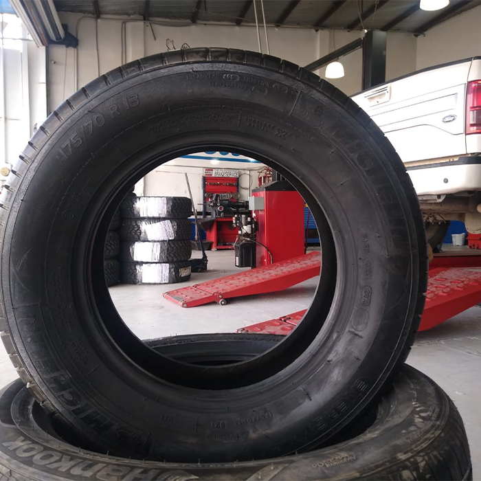 PAQUETE 2 LLANTAS 175/70R13 MICHELIN ENERGY XM2 82T