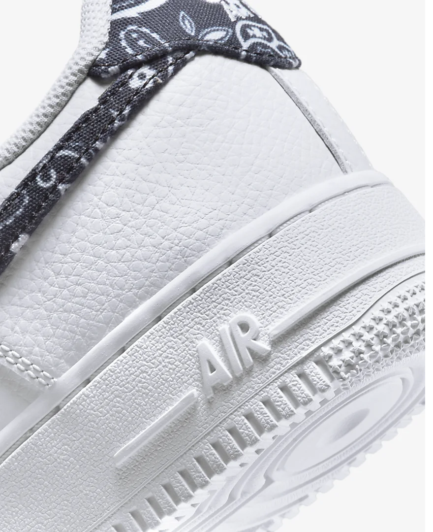 Tenis Nike Air Force 1 '07 ESS Piel Blanco Talla #24 Unisex