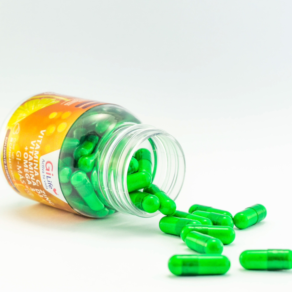 Gi-más, Vitamina C, Zinc, Vitamina D3+ Omega 3, Gi life, Frasco transparente con 30 cápsulas de 550 mg c/u