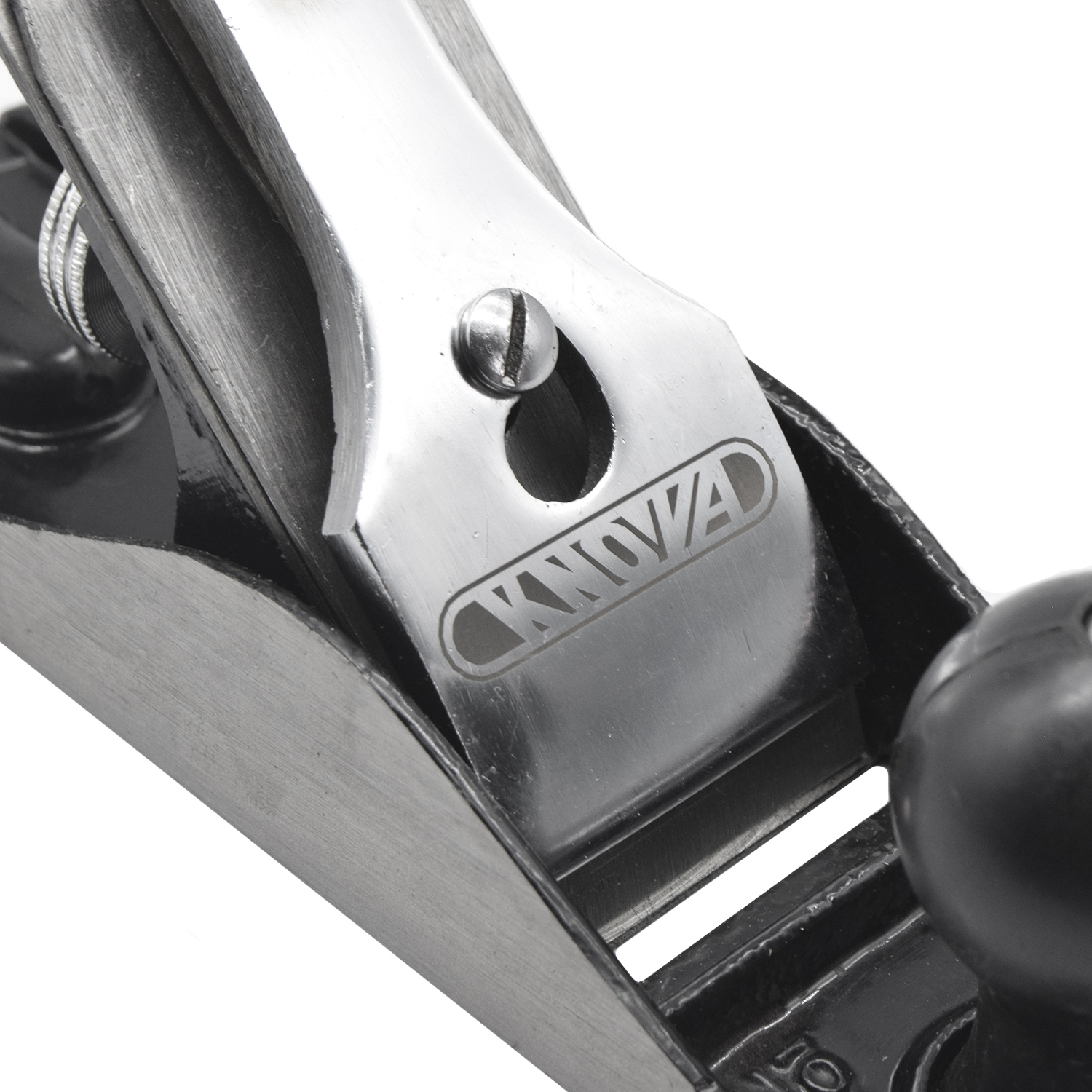 Knova Cepillo corrugado profesional para carpintero con base estriada #4 para remover la viruta