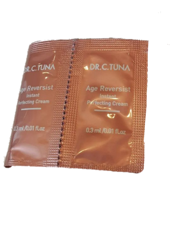 2 Sobres Crema Perfeccionadora Age Reversist by Farmasi Botox Instantáneo .