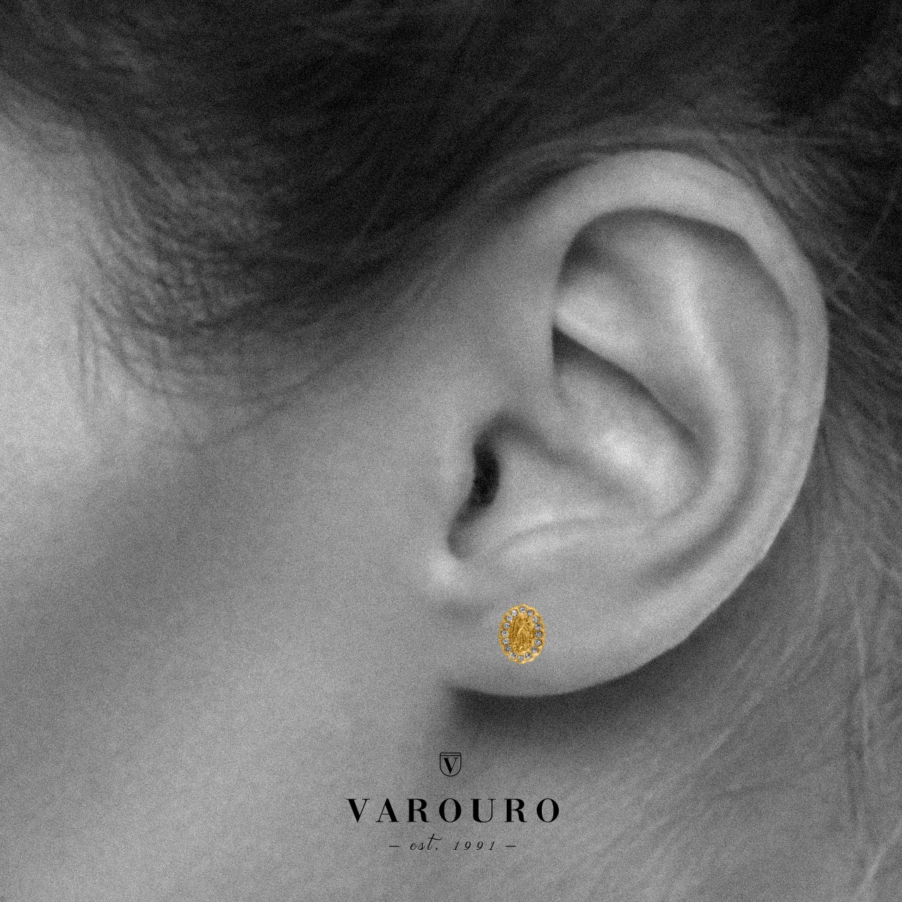 Aretes Broqueles Virgen Guadalupe VAROURO Oro 14k Zirconia + Estuche