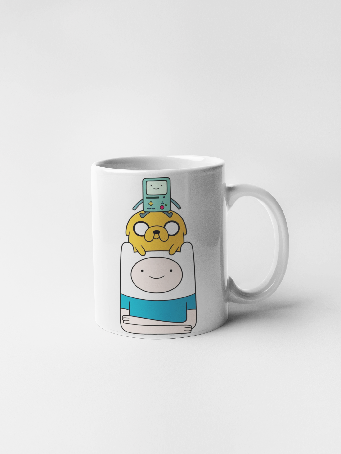 Taza blanca con diseño 