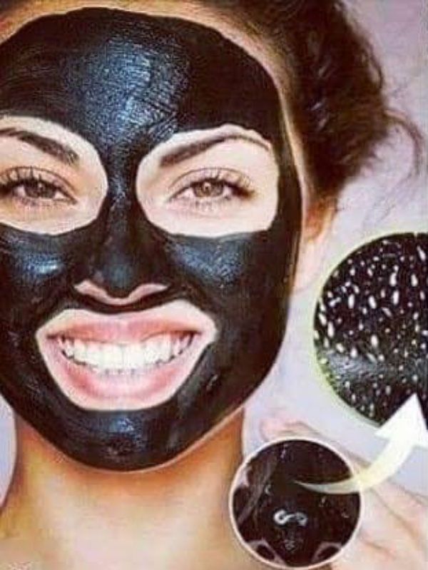 Activated Charcoal Mascarilla Negra by Farmasi Elimina Grasa y Puntos Negros.