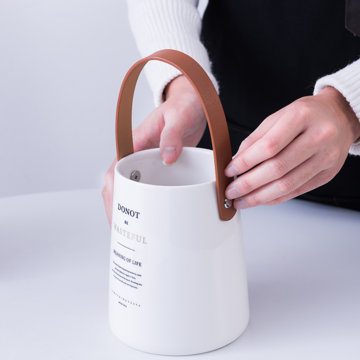 Macetero asa de cuero maceta de cerámica organizador multifuncional con letras de decoracion (DONOT)