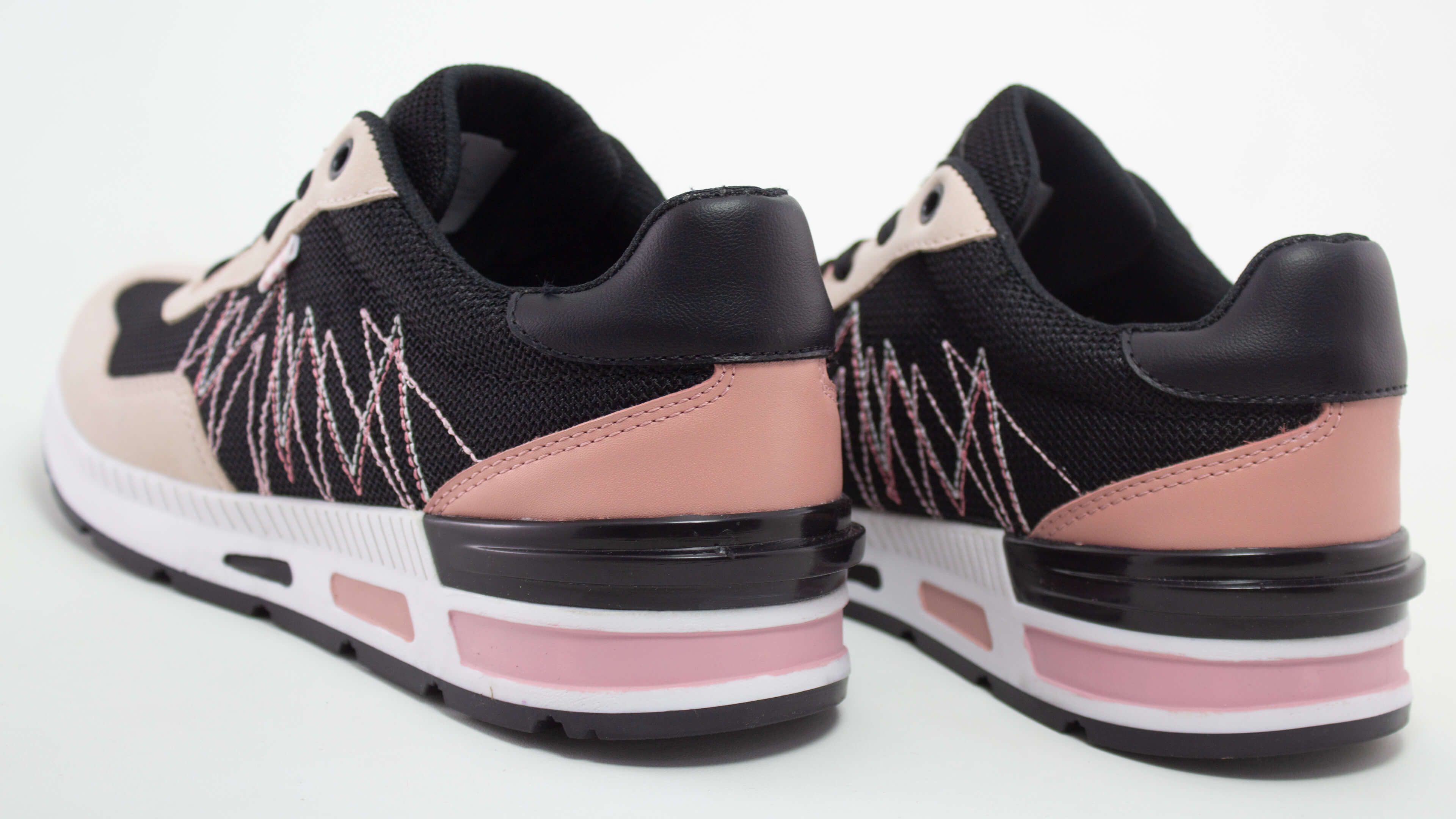 Tenis Newk Para Mujer Línea Guindaty Color Negro Maquillaje