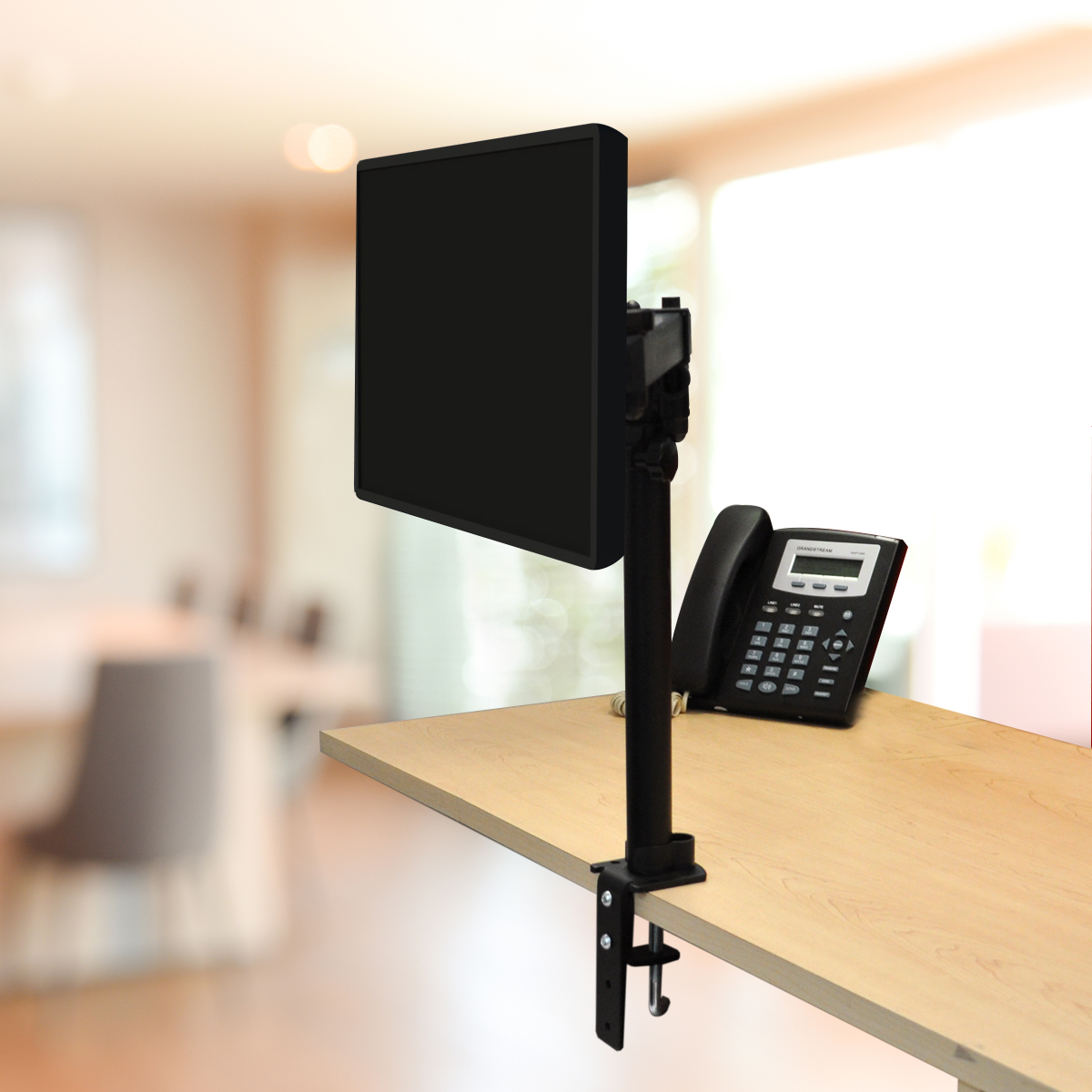 Soporte para Monitor con Brazo de 12 a 22 Pulgadas para 20 Kilos de Resistencia Inclinación de 15 Grados y Completo Giro Lateral / Master / HO-DESK1