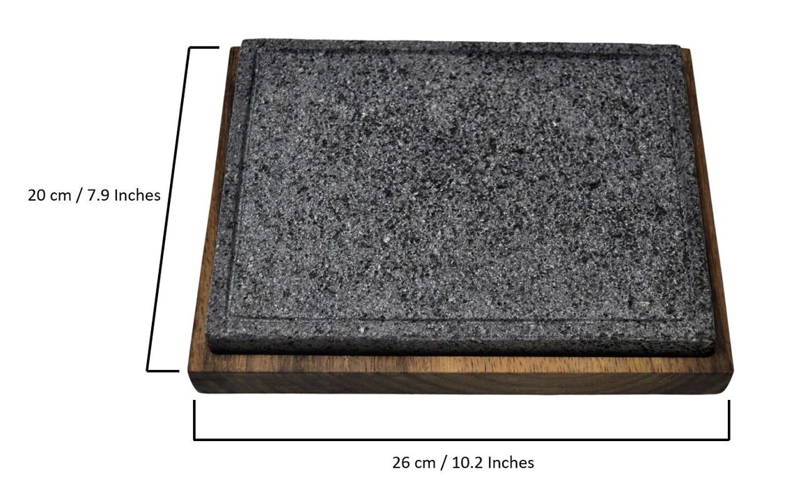 "Tlacuani" Elegante Tabla para picar de Piedra Volcánica con Base de Madera Parota 18x 24 CM