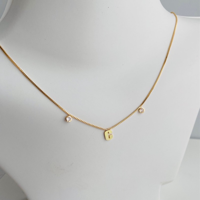 Collar Bañado en Oro 18K con Letra C