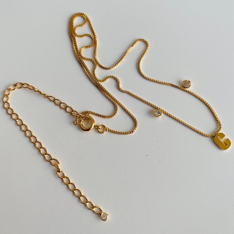 Collar Bañado en Oro 18K con Letra C