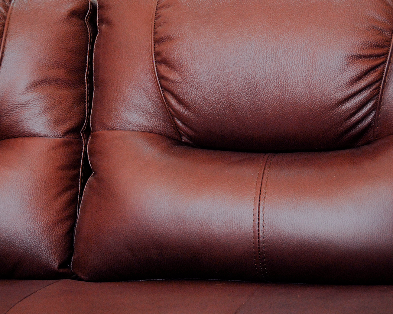 Sala de Piel Genuina Esquinera Derecha Sofa y Cheise Verona Color Tabaco - ConfortoPiel