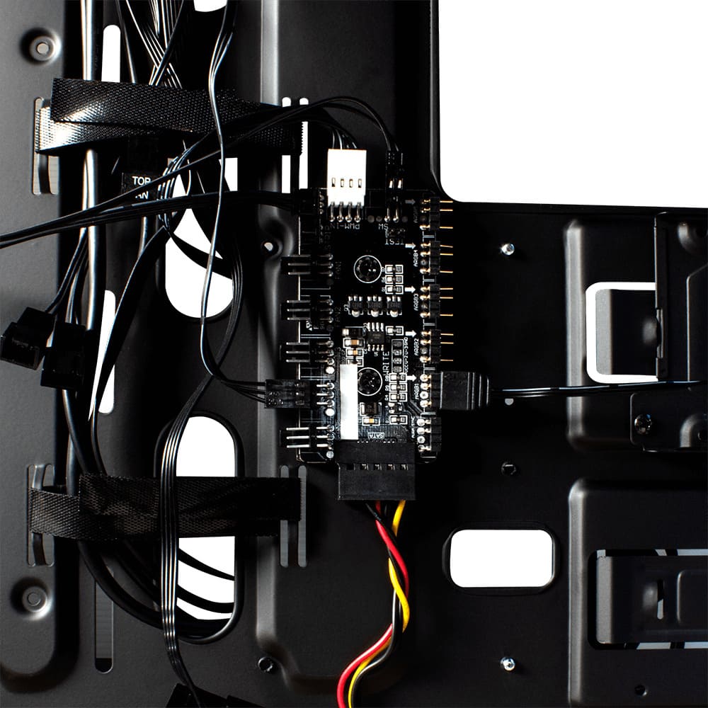 Gabinete Gamer, E-ATX, ATX, Micro-ATX, Mini ITX, sin Fuente, con Panel de Cristal Templado Lateral, Game Factor CSG601