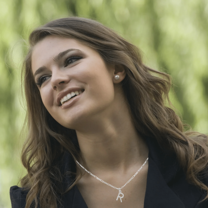 Collar de Inicial Authshine de Plata Ley 925 con Dije de Circonia Cúbica Letra J para Mujer