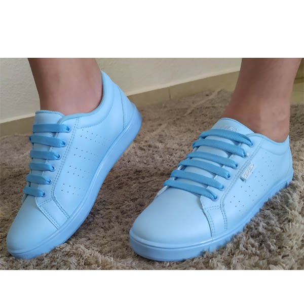 TENIS URBANO PARA NIÑA TIPO PIEL AZUL CIELO APT PREMIUM 251