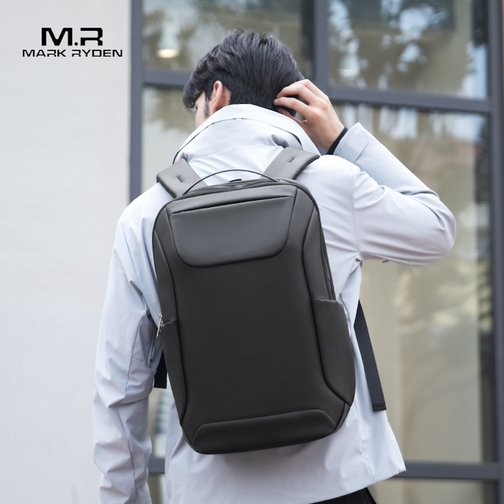 Productos Mochila Negra Mark Ryden. Puerto de carga USB, correa acolchada. Para portátil de 15.6" y tablet de 11" Modelo 9111