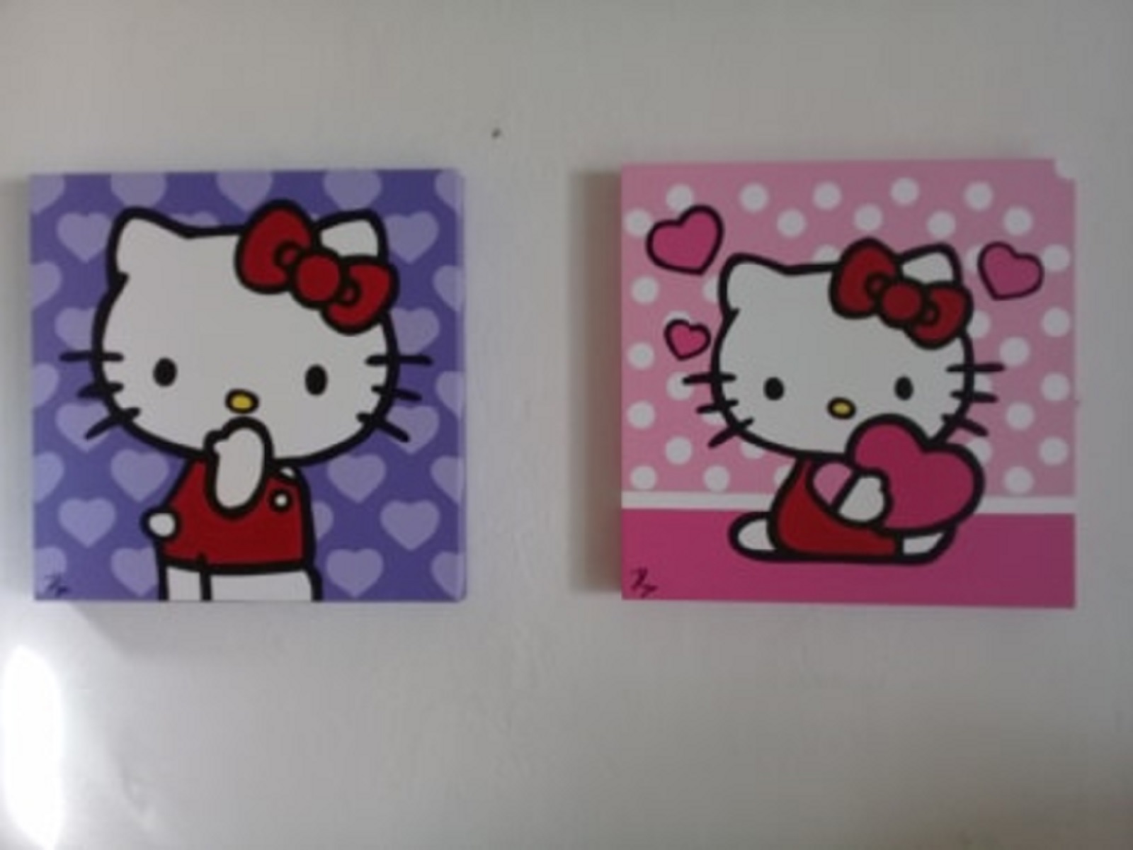 Cuadro decorativo pintado a mano Galería Oneris  HELLO KITTY DIPTICO 40x40