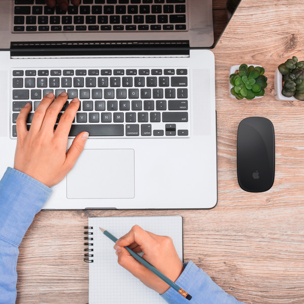 Magic Mouse Apple, Superficie Multi-Touch Inalámbrico Recargable Negro