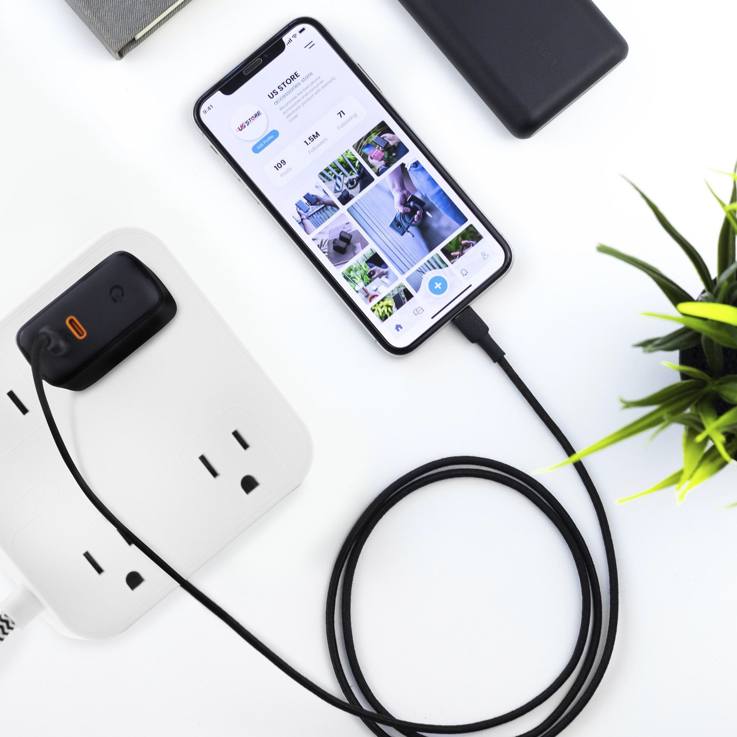 Multicontacto usb con 4 enchufes, 3 puertos usb y 1 usb-c