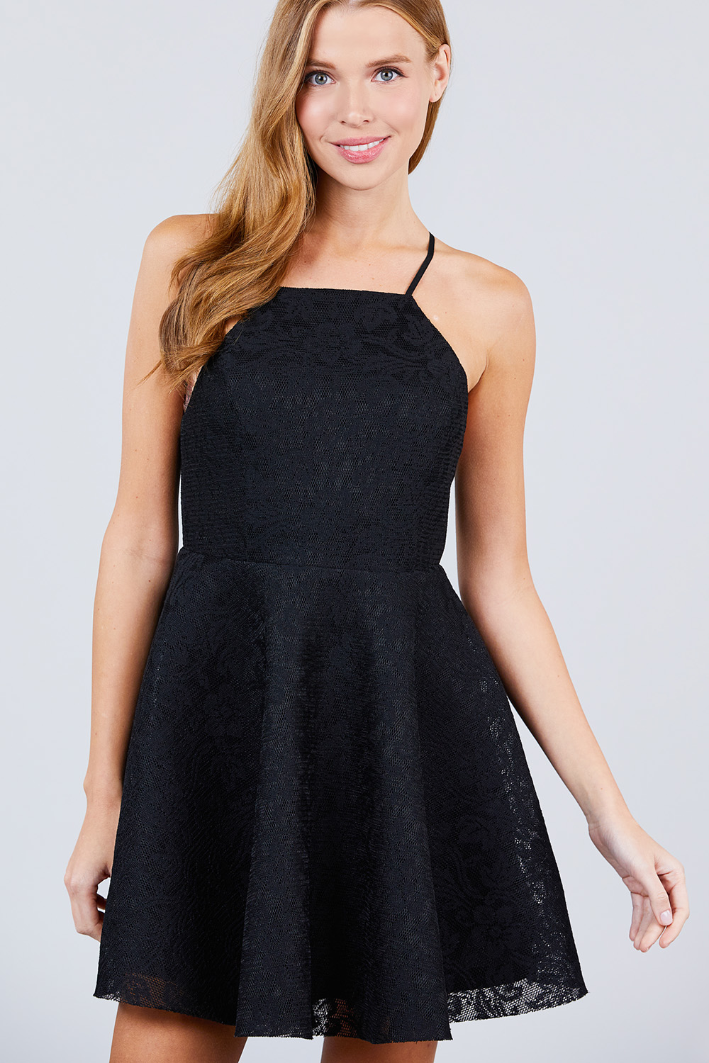Mini Vestido De Encaje Tirantes Cruzados Espalda Negro Active USA Talla Chica