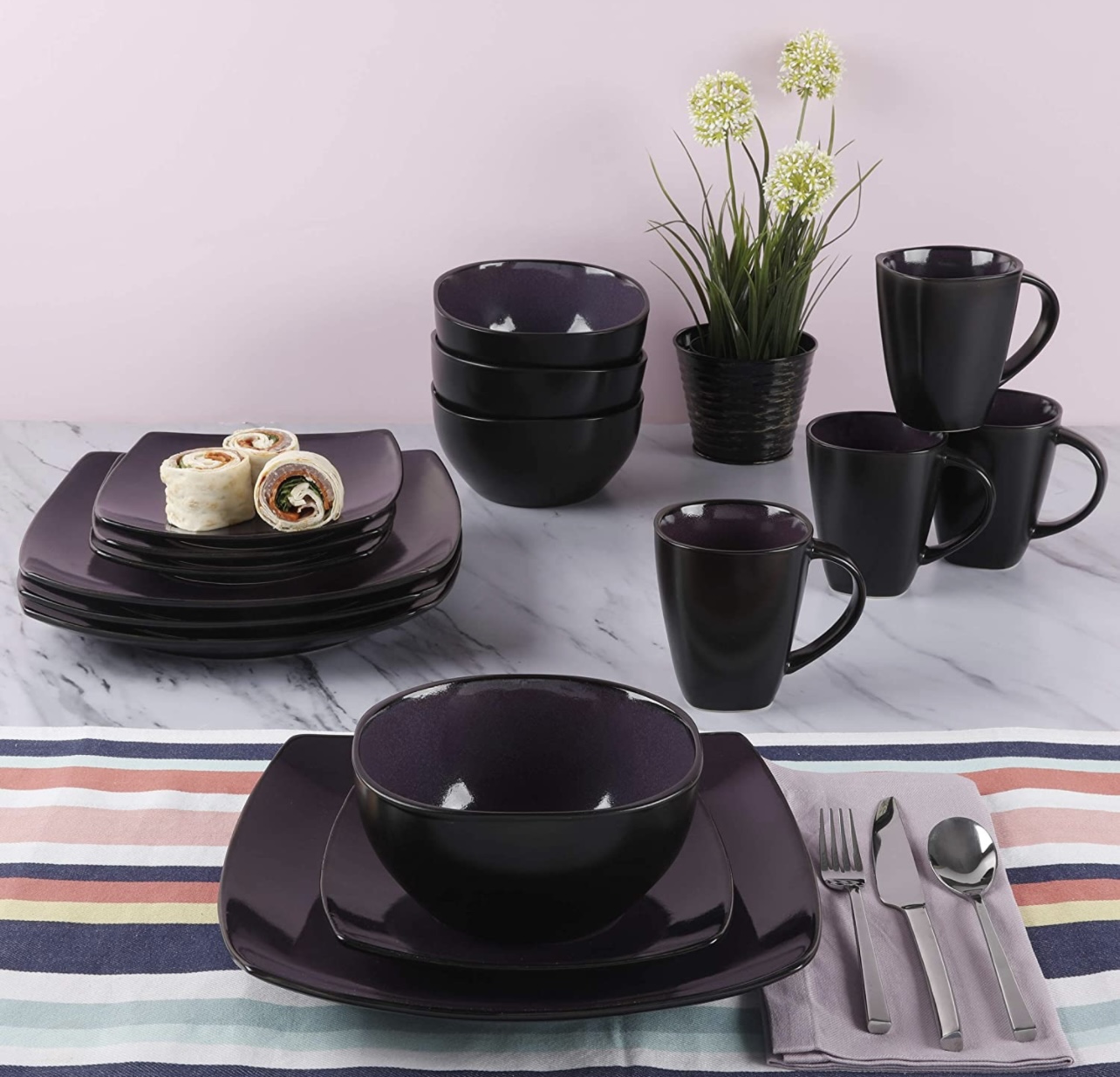 Hermosa Vajilla Gibson Elite Soho 16 Pz Xs Negra Con Morado