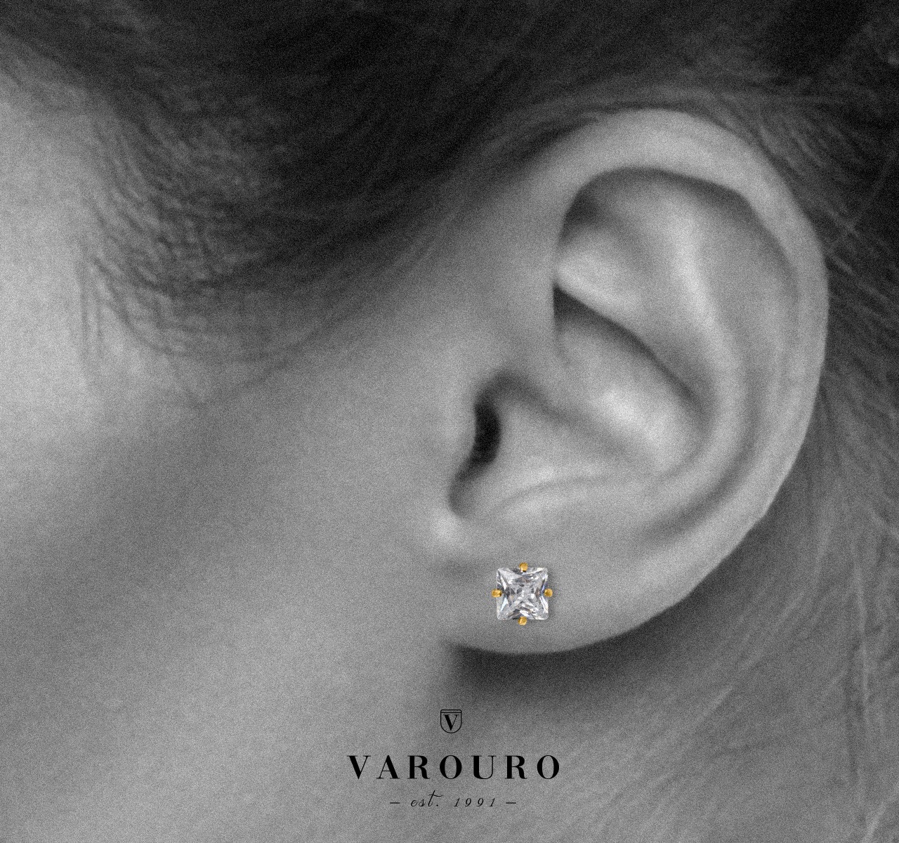 Aretes | Broqueles Oro Sólido 14k Cuadrado Zirconia 5mm