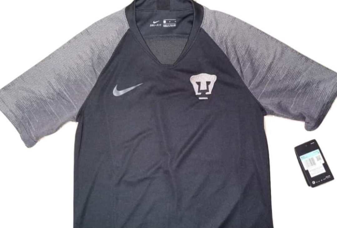 JERSEY ENTRENAMIENTO PUMAS NEGRO NIKE 