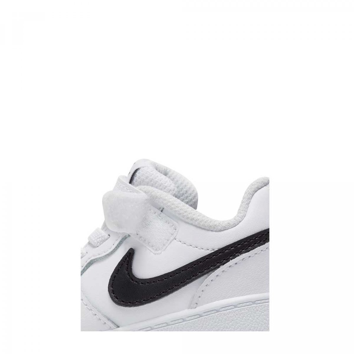 Tenis Nike Court Borough Low 2 color blanco para niño - BQ5453-104