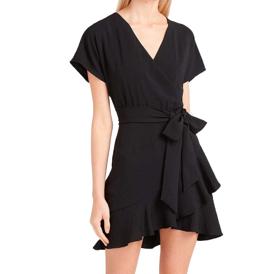 Vestido corto cruzado con cinturón