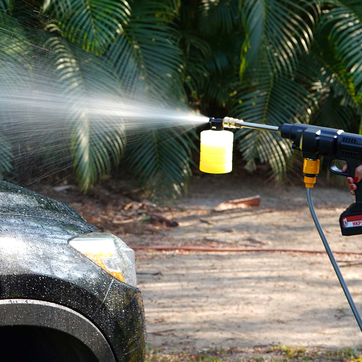 HIDROLAVADORA A BATERÍA SWEDISH HUSKY POWER 200W - HKP24V